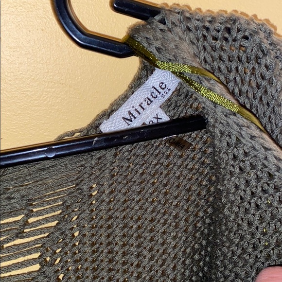 Dark green miracle distressed sweatshirt - Picture 2 of 8